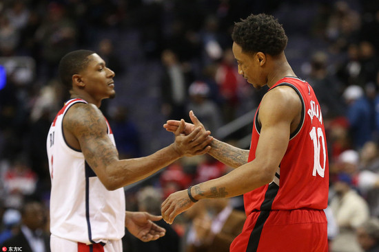 东部首轮对决，雄鹿夺魁雄心昂扬(雄鹿 东部)